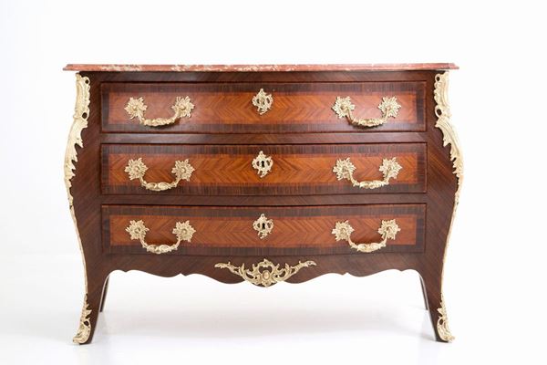 Chest of drawers