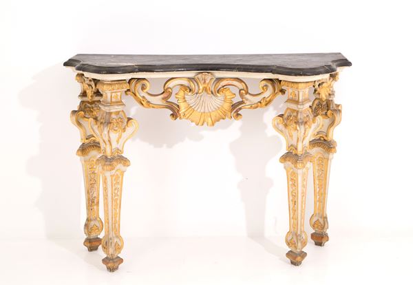 Console in wood