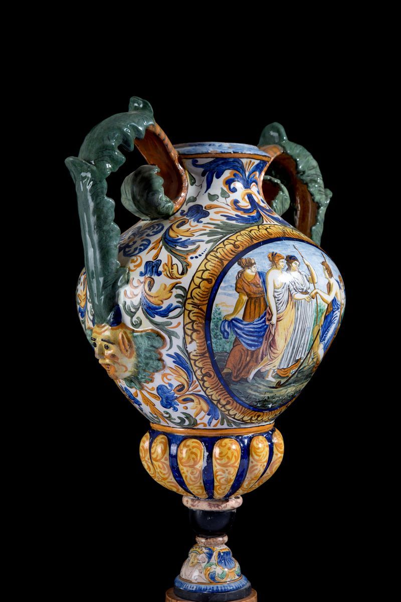 Vaso in ceramica dipinta