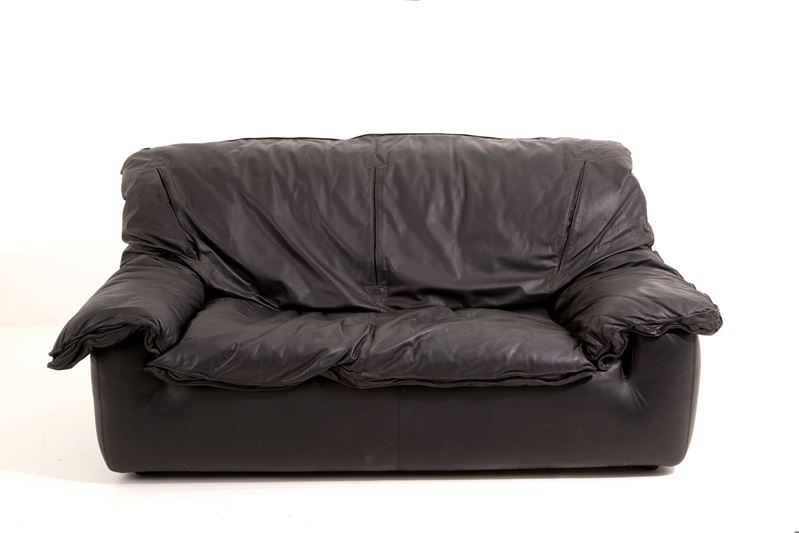 Divano in Pelle Nera
