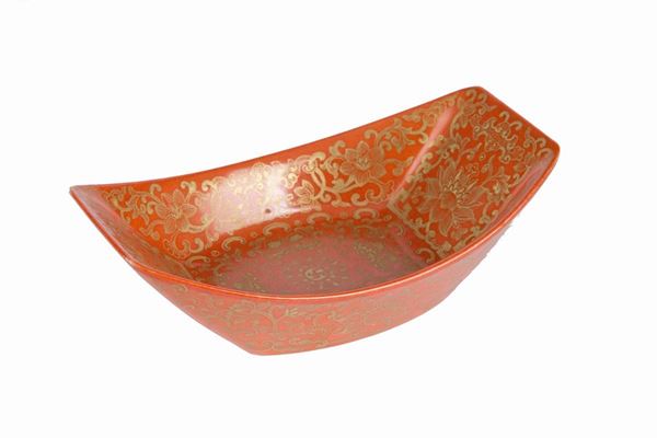 Small porcelain stand