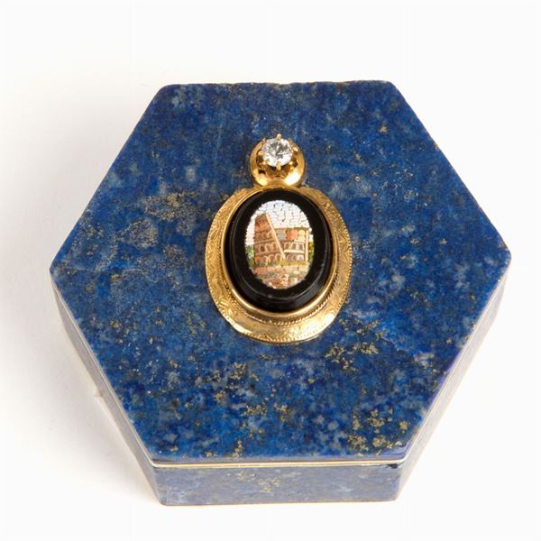 Pill box
