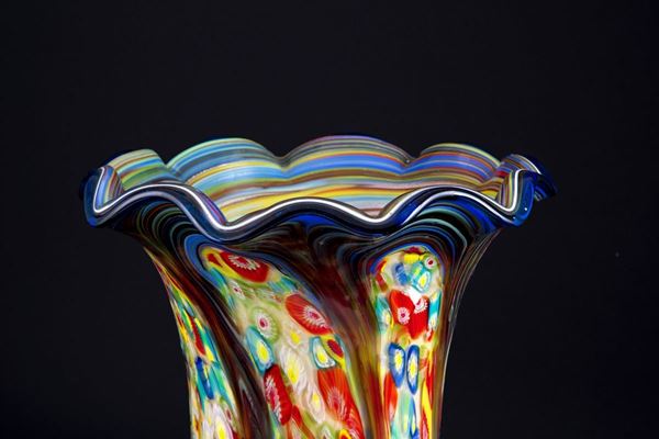 Vaso in vetro colorato - Asta Milano Decor - Fine Art Auction - Viscontea  Casa d'Aste