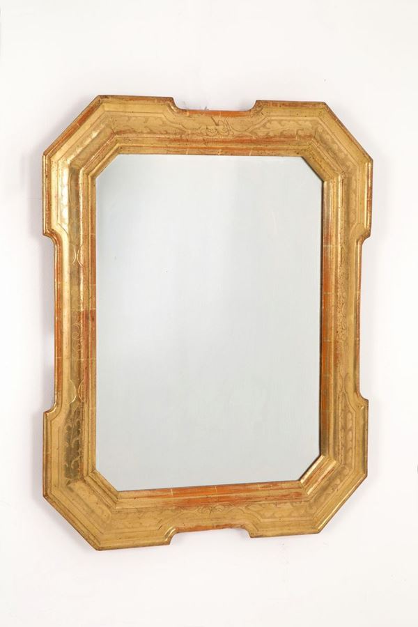 Tray frame with mirror