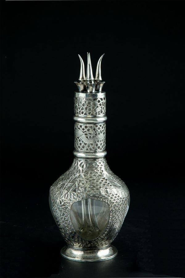 Elegante bottiglia in vetro