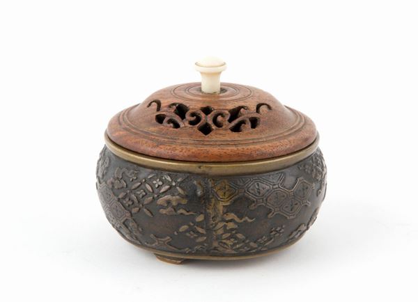 Small censer