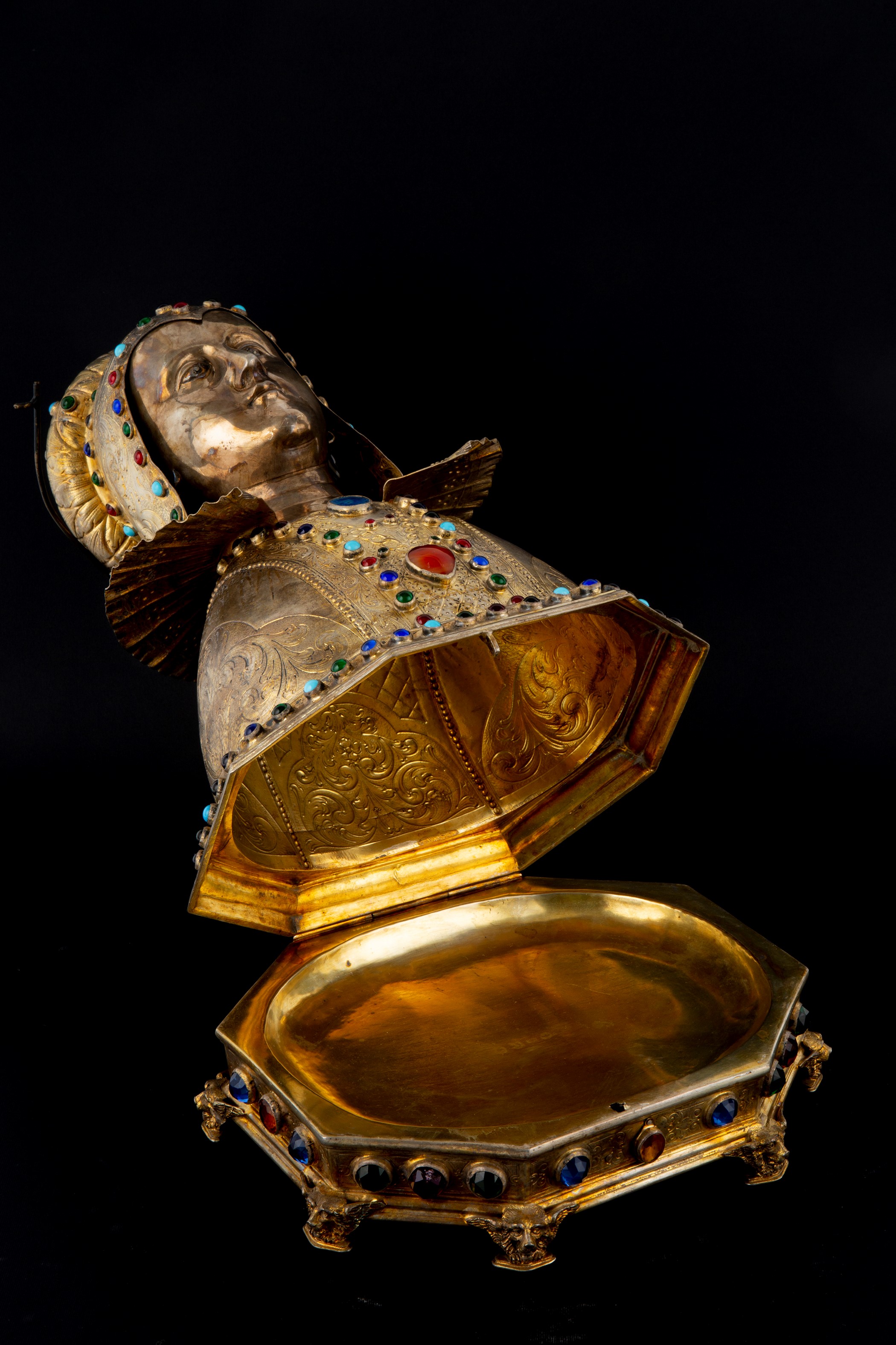 Scultura portareliquie in argento