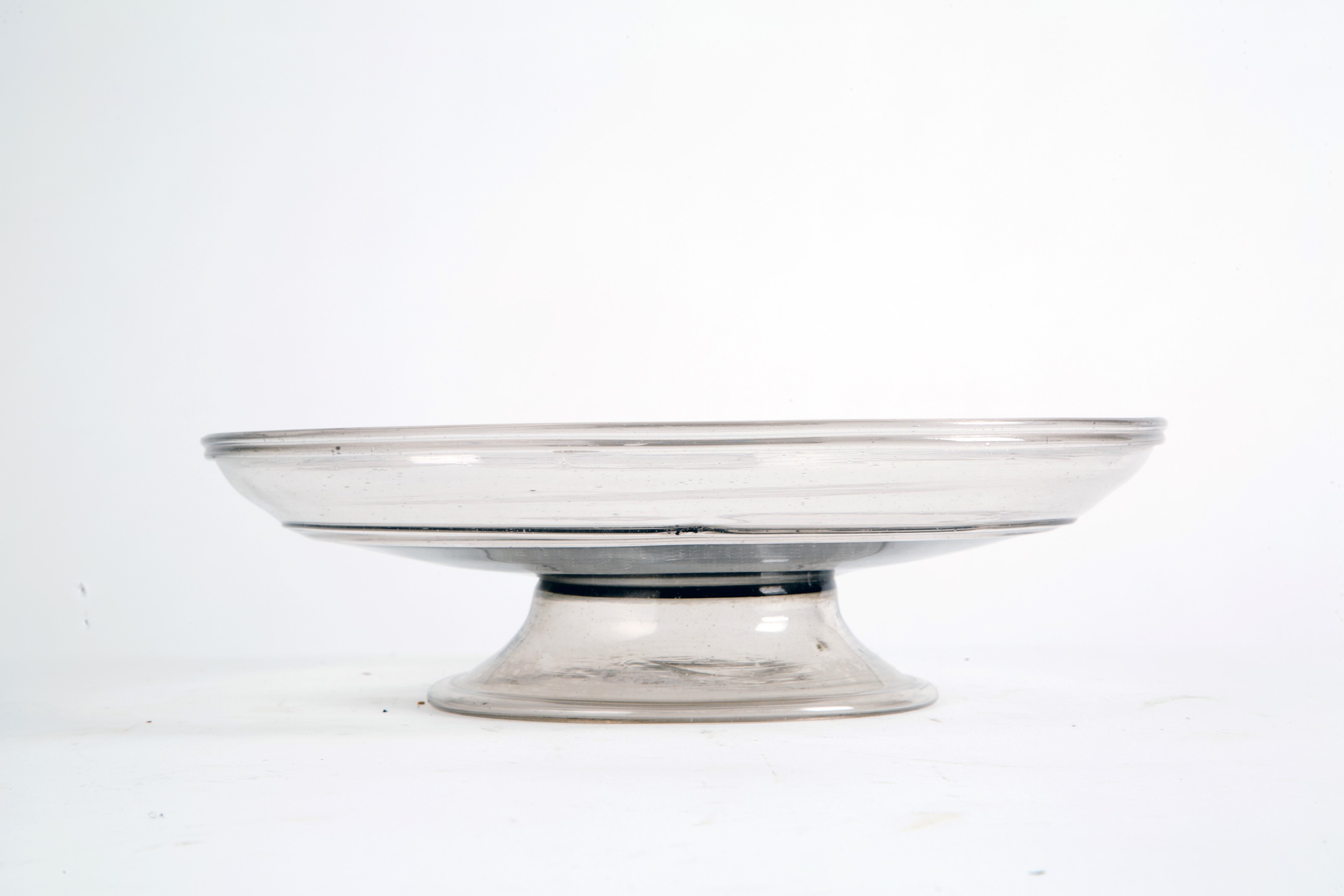 Alzata in vetro soffiato