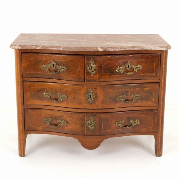 Veneered chest of drawers