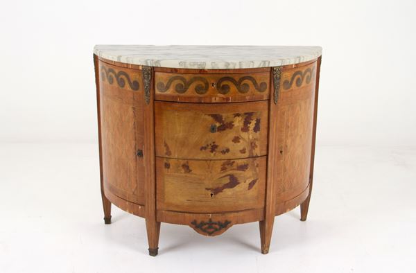 Half moon dresser