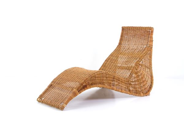 Chaise longue in rattan