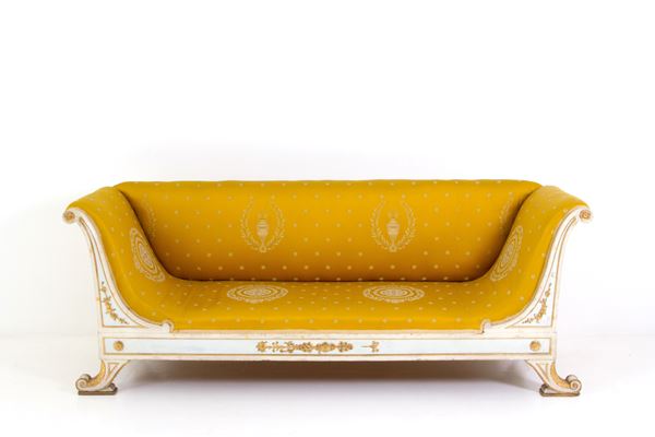 Corbeille sofa in wood