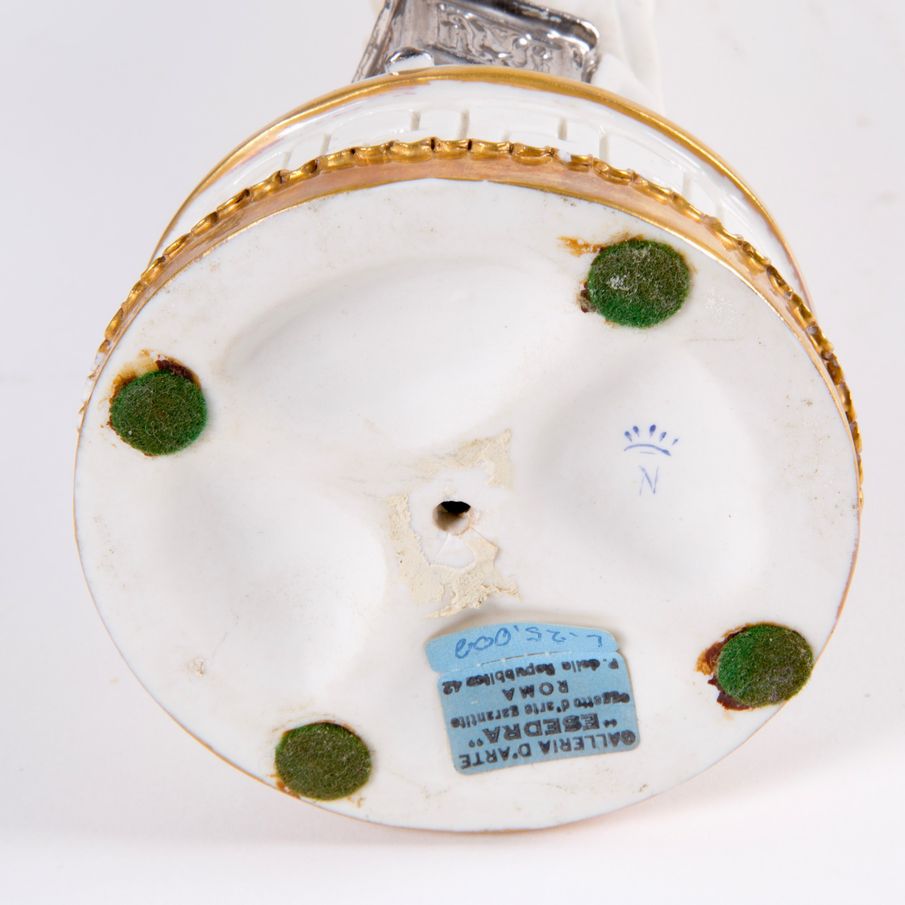 Coppia di candelabri in bronzo