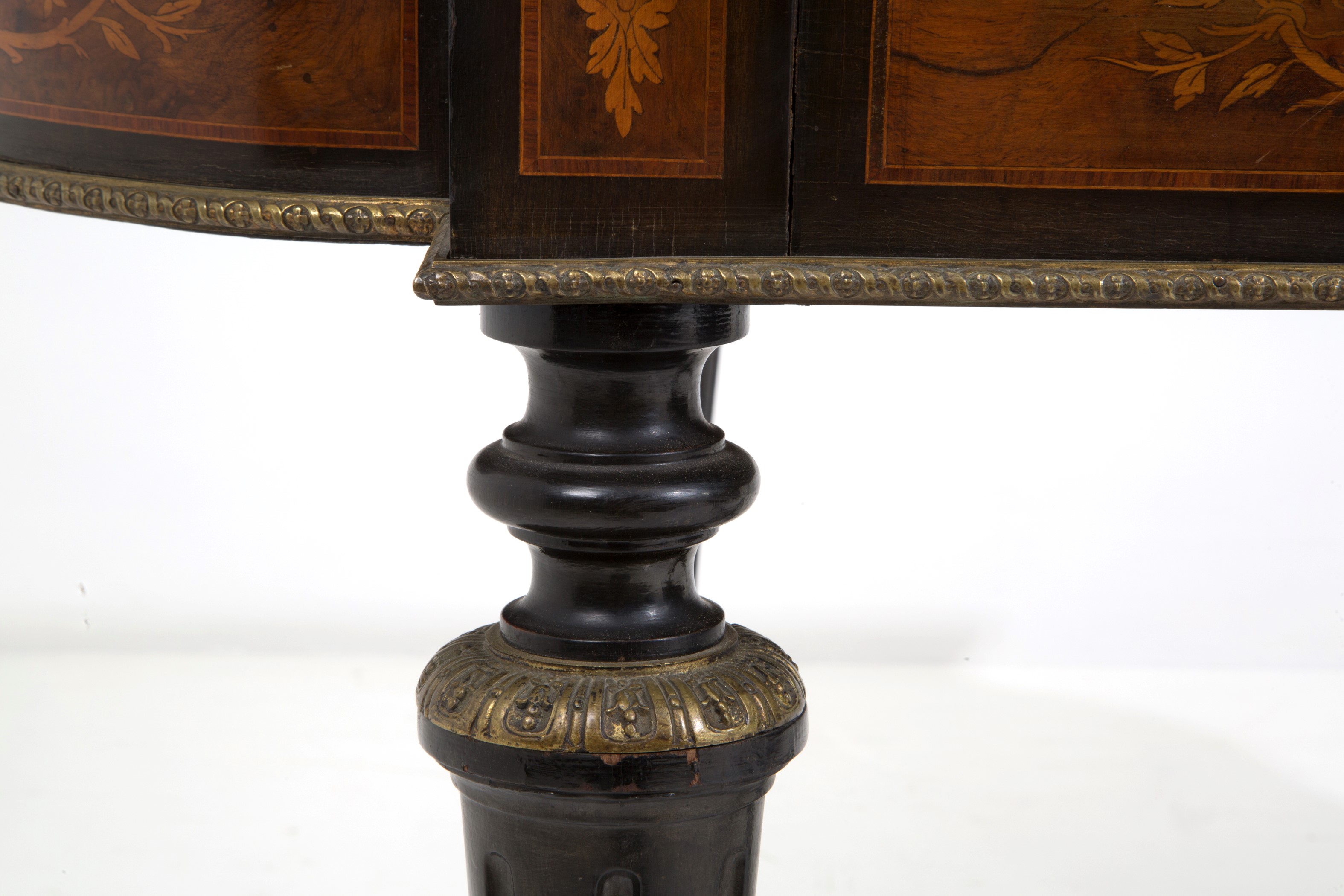 Tavolo da centro in legno