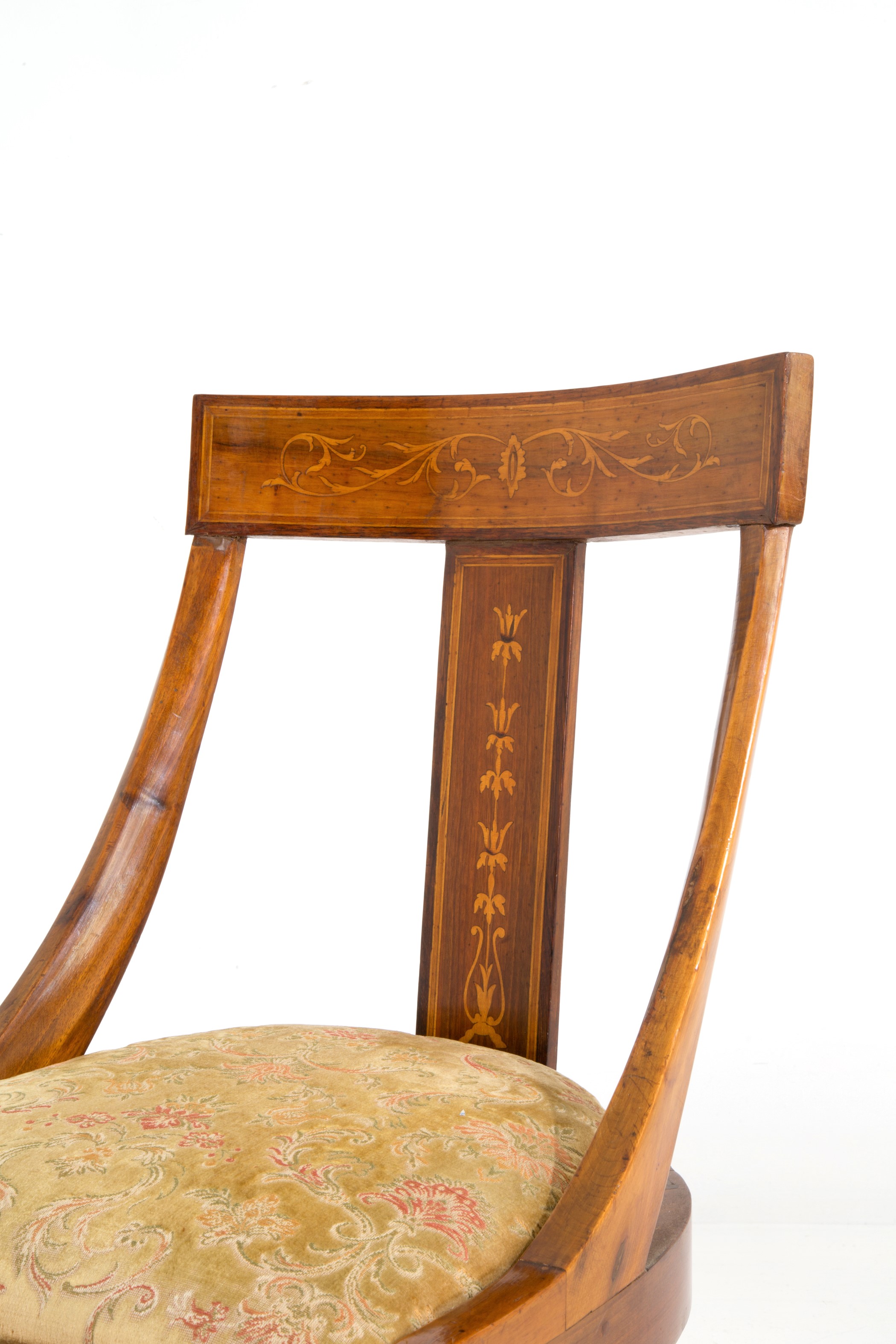 Sedia in legno filettato