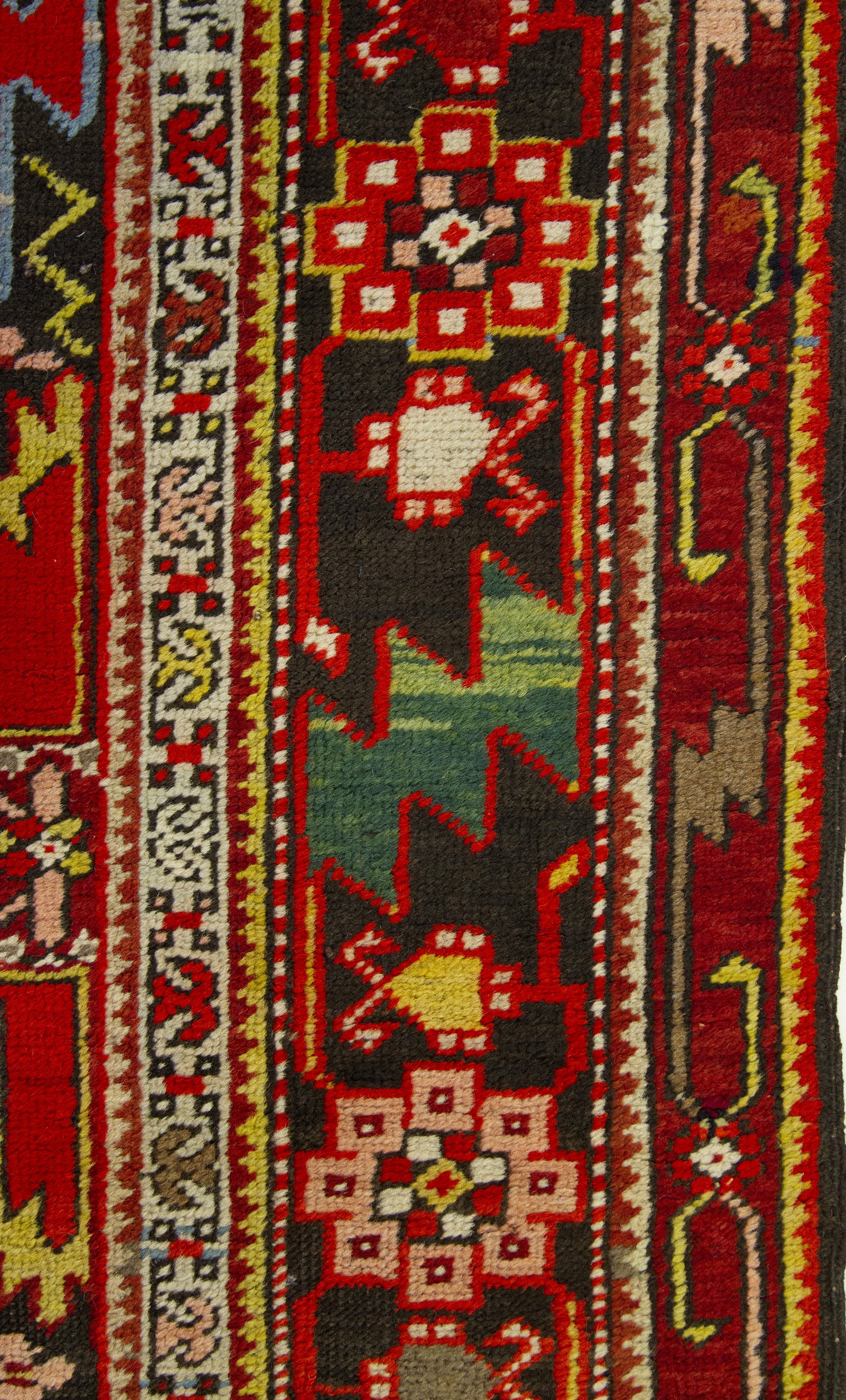 Tappeto Karabagh, Caucaso, circa 1900, 400x120 cm