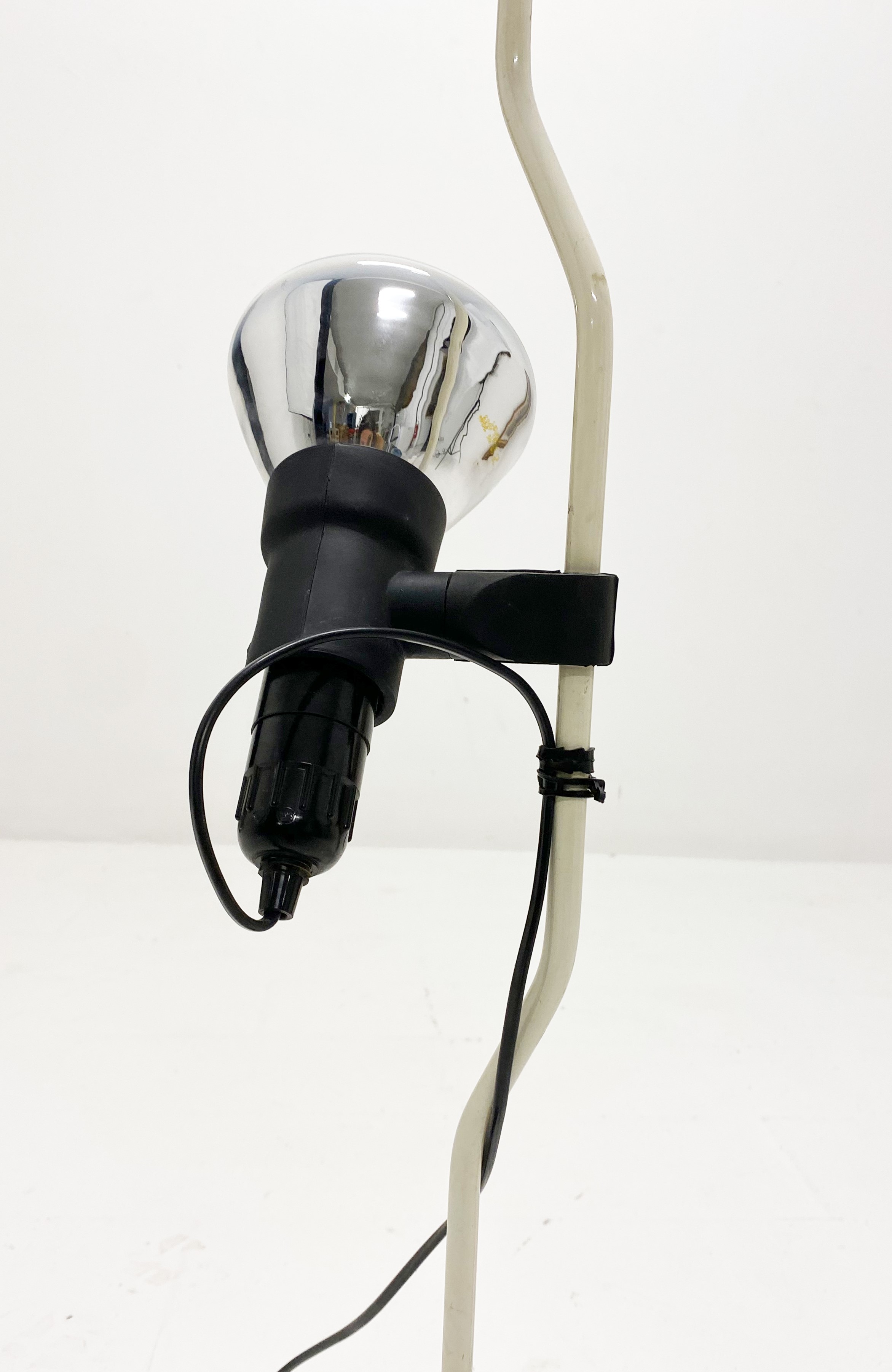 Achille Castiglioni, Pio Manzu' - Lampada Parentesi per Flos