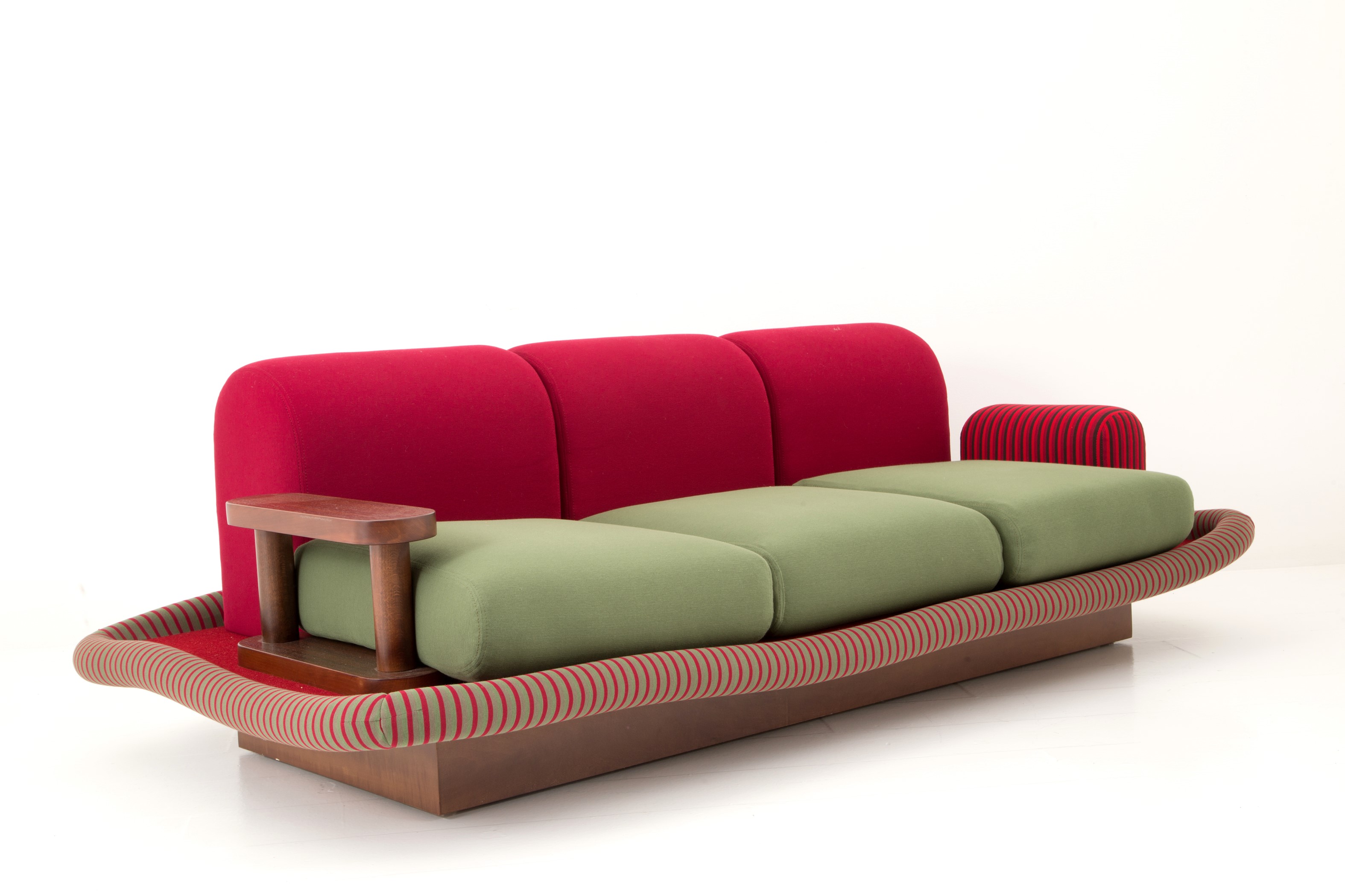 Ettore Sottsass - Divano Tappeto Volante per Bedding Brevetti