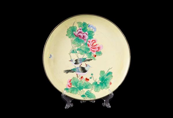 Porcelain plate