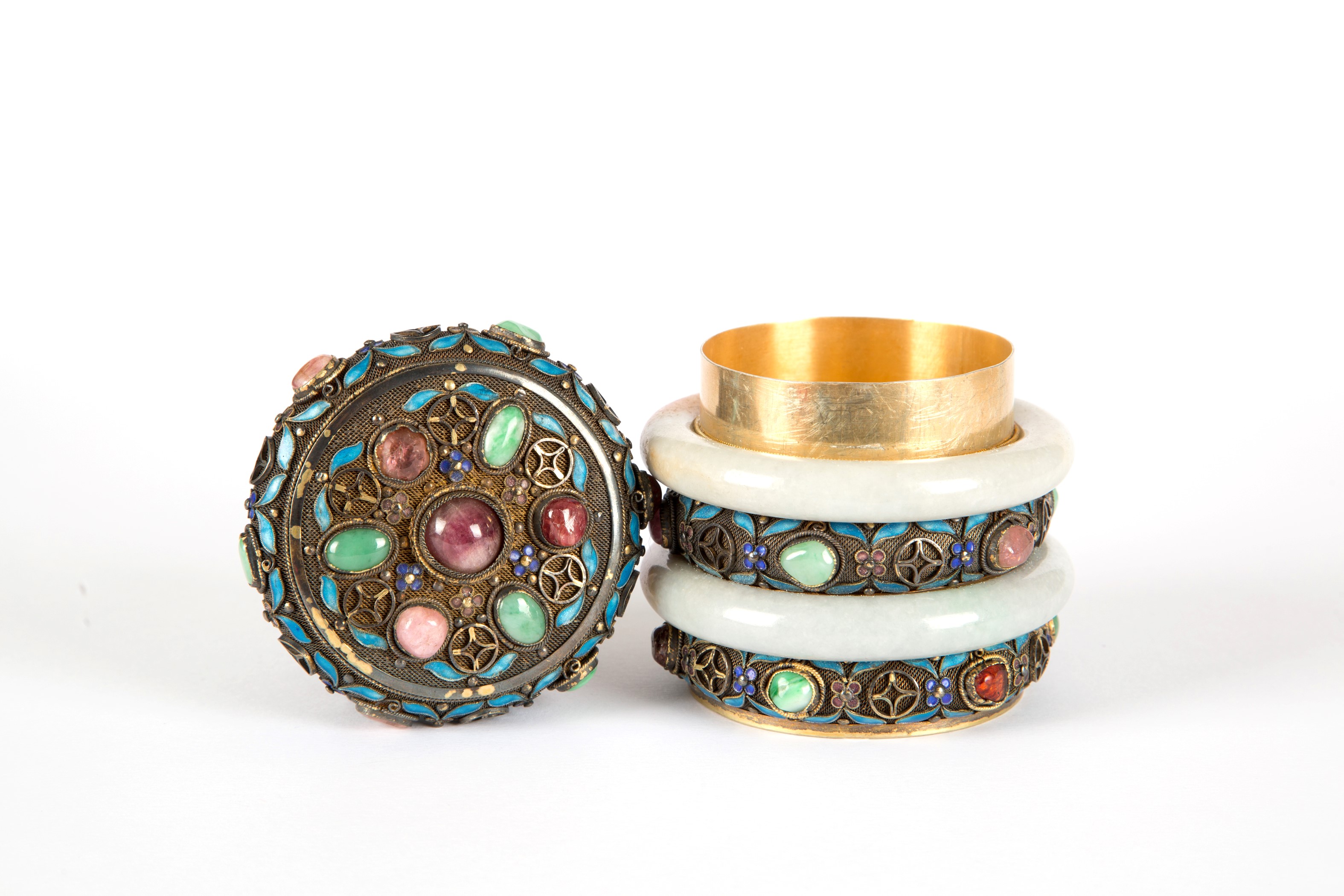 Scatola in argento dorato