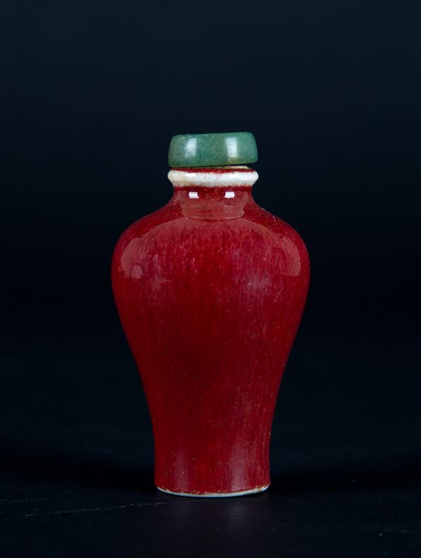Snuff bottle in porcellana