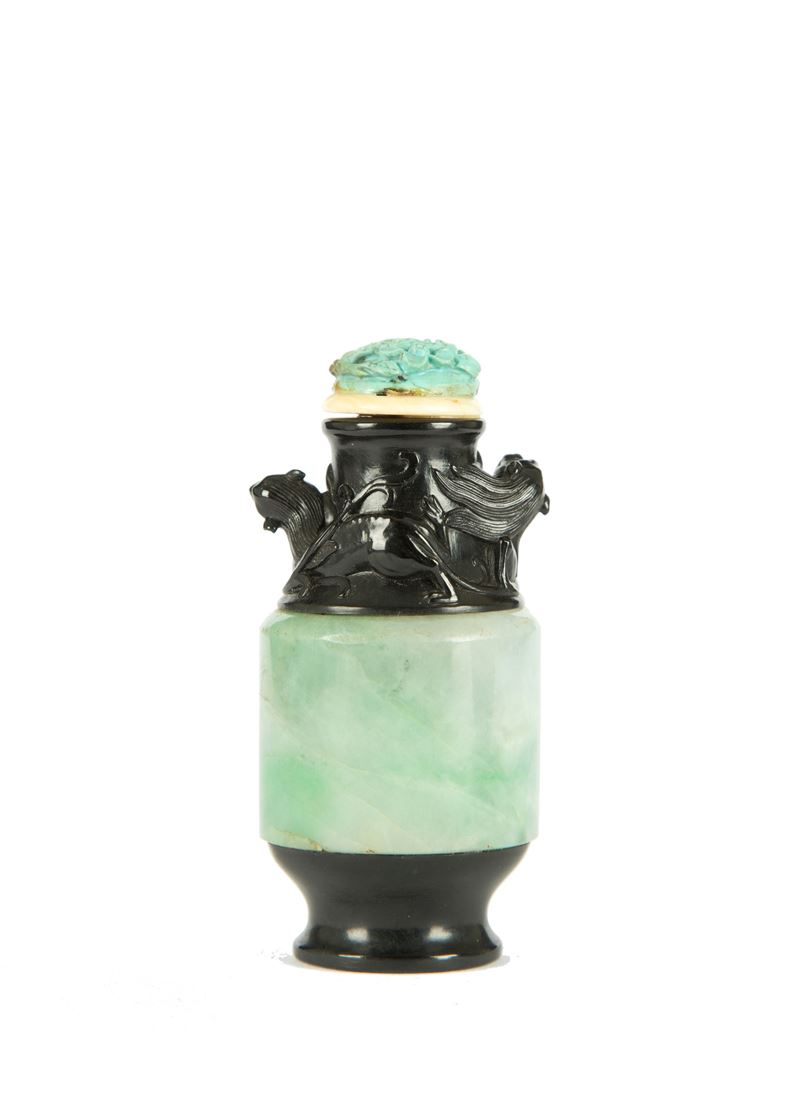 Snuff bottle in giada verde