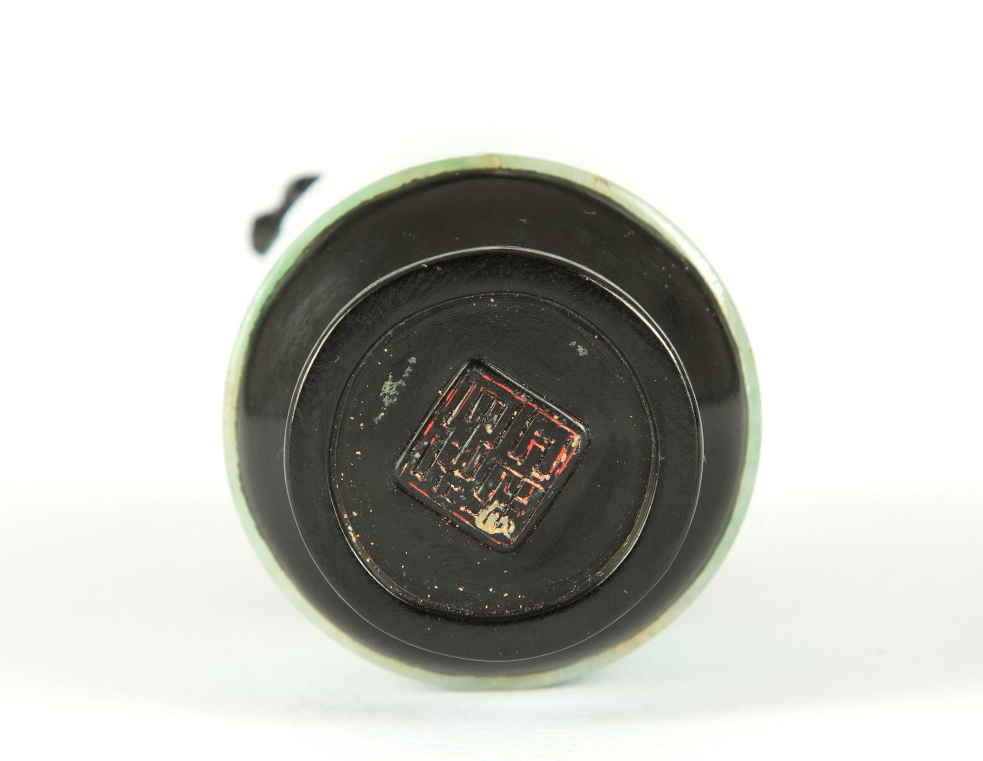 Snuff bottle in giada verde