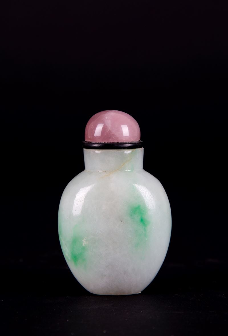 Snuff bottle in giada e quarzo