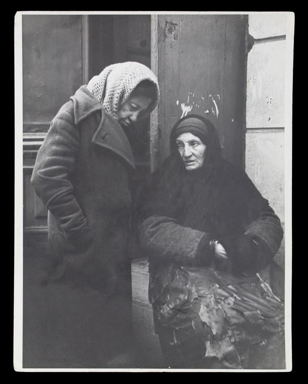 ROMAN VISHNIAC - “SHARING SORROW, VARSAVIA O LODZ”