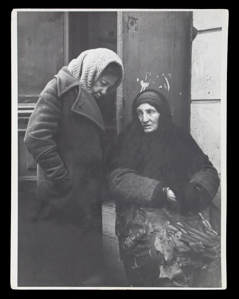 Roman Vishniac - “sharing Sorrow, Varsavia o Lodz”
