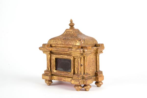 Wooden reliquary