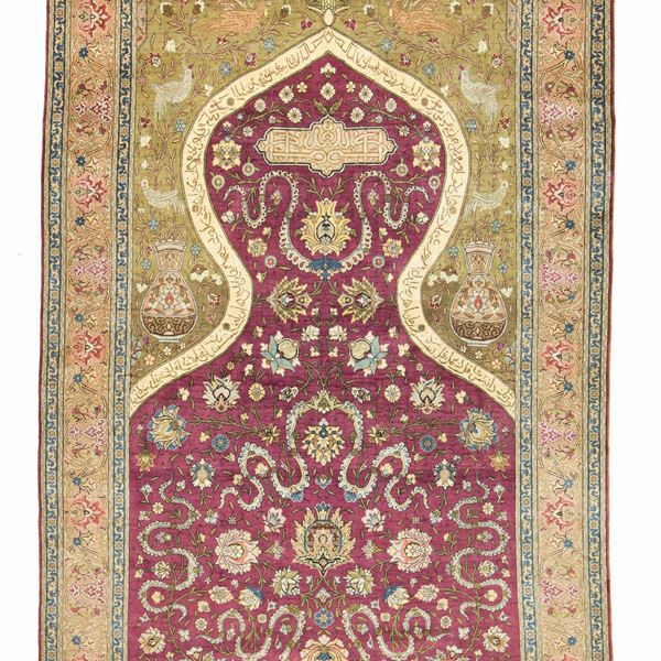 * Herekè carpet Kum Kapi design. Türkiye