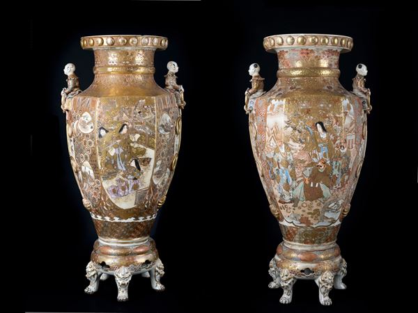 Two Japanese vases