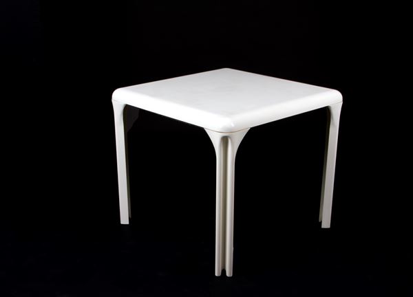VICO MAGISTRETTI - Stadio table 80-ARA