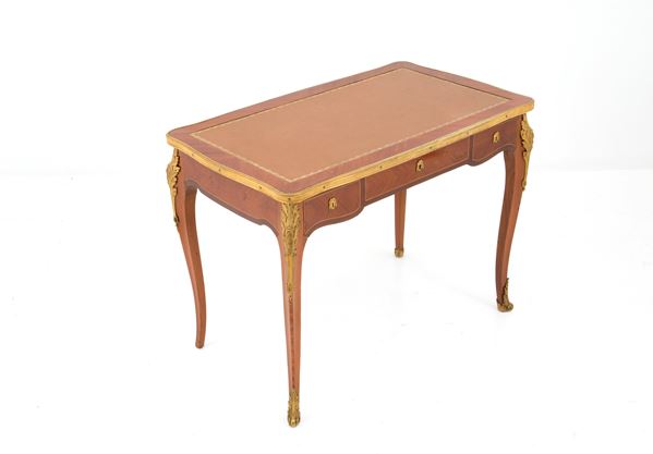 Small desk in bois de rose