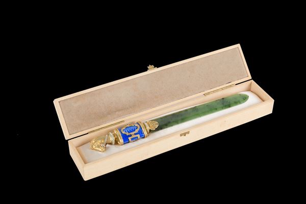 Paper knife in jade, gilt silver and enamel