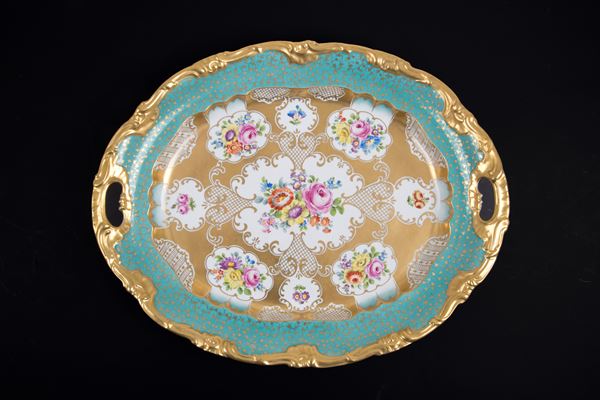 Oval tray