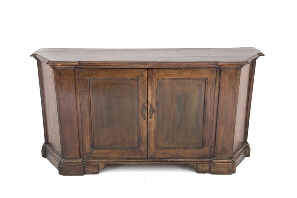 Rounded sideboard