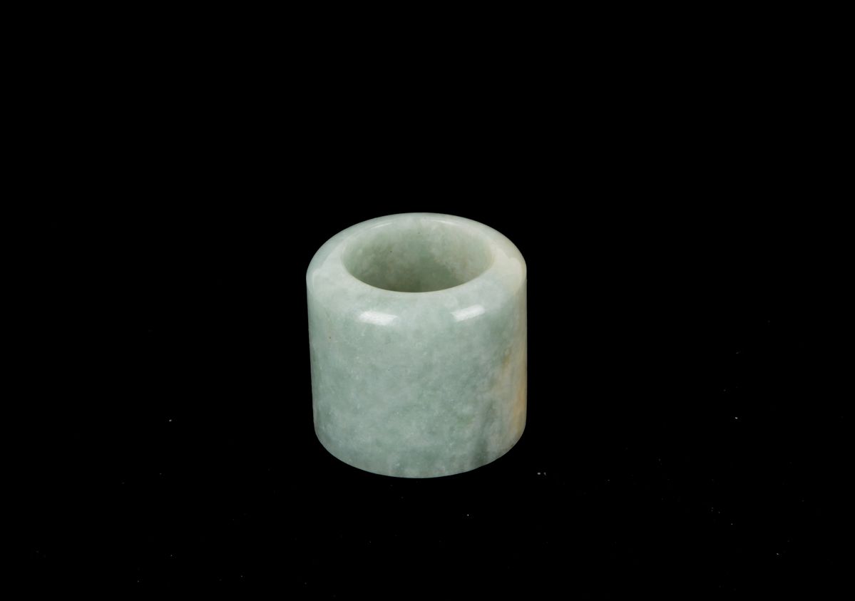 Anello da arciere in giada