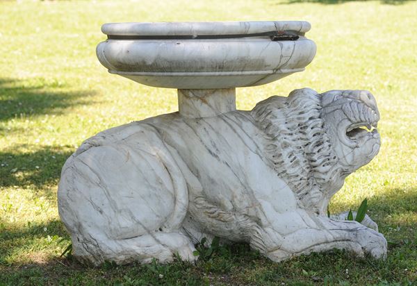 Sculpture "LION"
