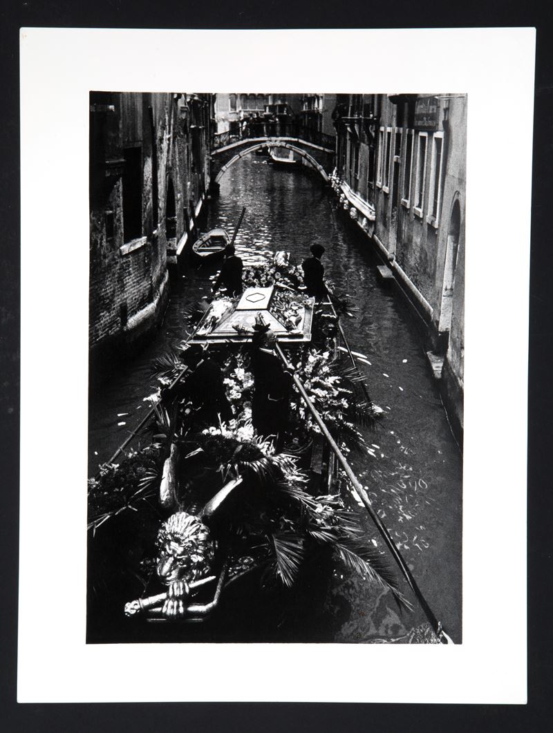 Gianni Berengo Gardin - "funerale a Venezia"