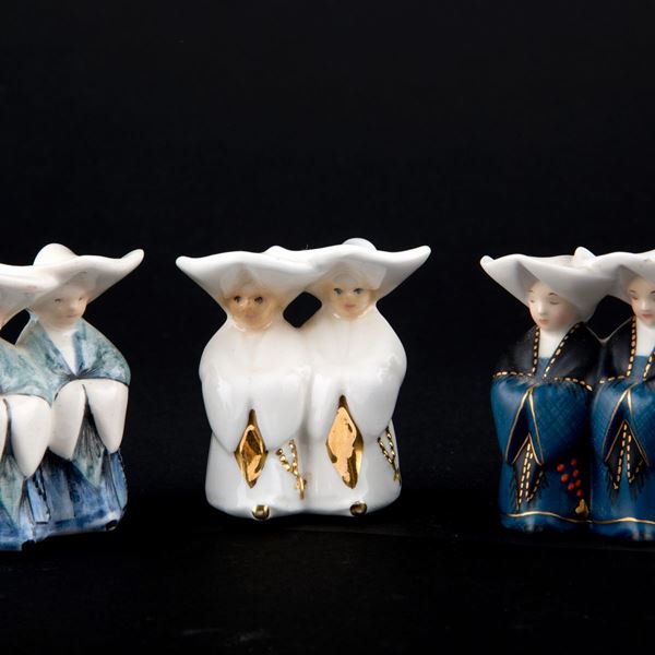 Three pairs of nuns. LENCI