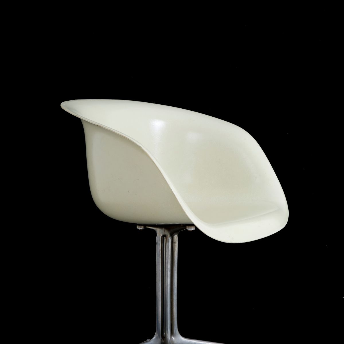 Quattro sedie La Fonda per HERMAN MILLER