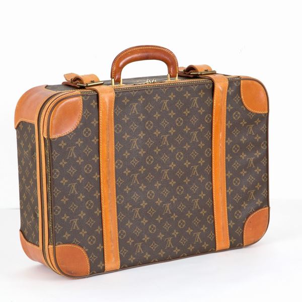 LOUIS VUITTON. Suitcase