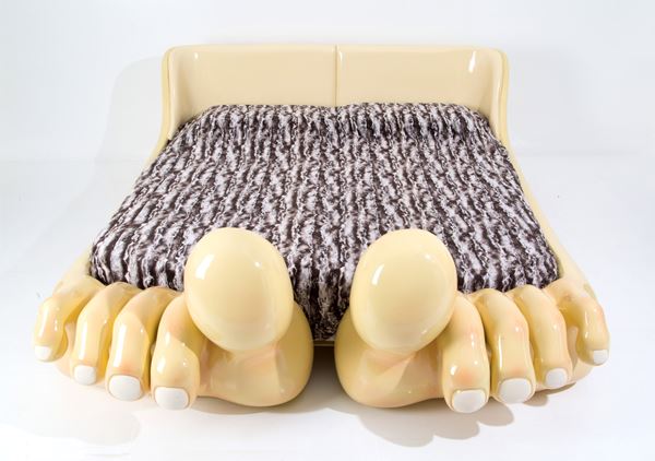 FRANK OELKE - Letto scultura Pedus