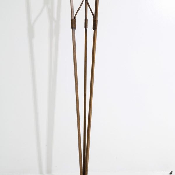 Floor lamp