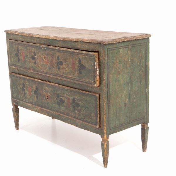 Lacquered chest of drawers