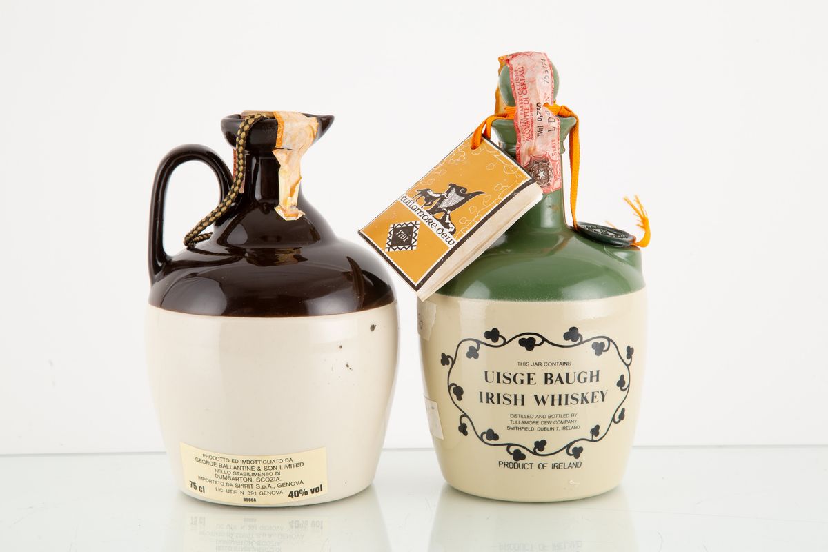 Ballantine’s Scotch Whisky e Tullamore Irish Whiskey (2 Bt). Cofanetto Originale