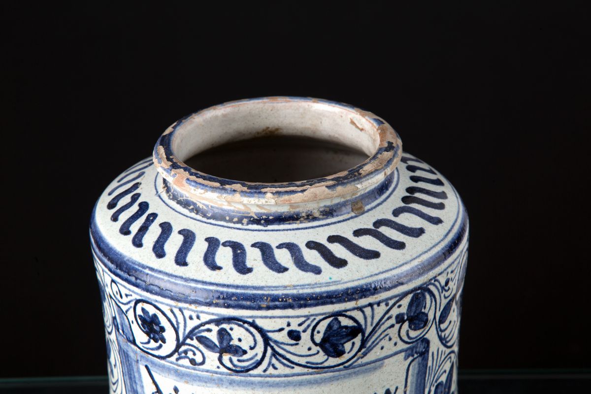 Vaso da farmacia per papavero