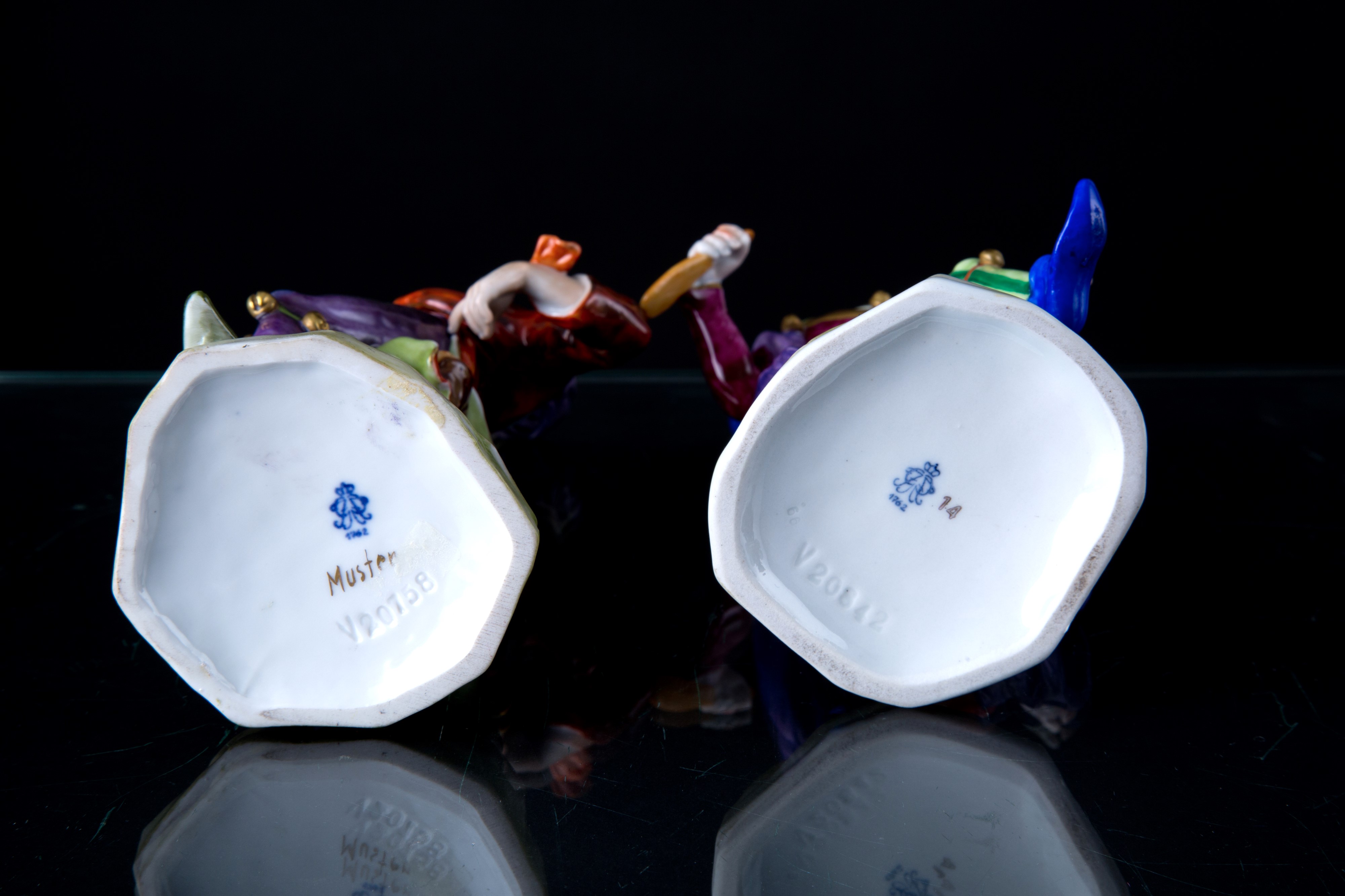 Sei statuette "PERSONAGGI DANZANTI"